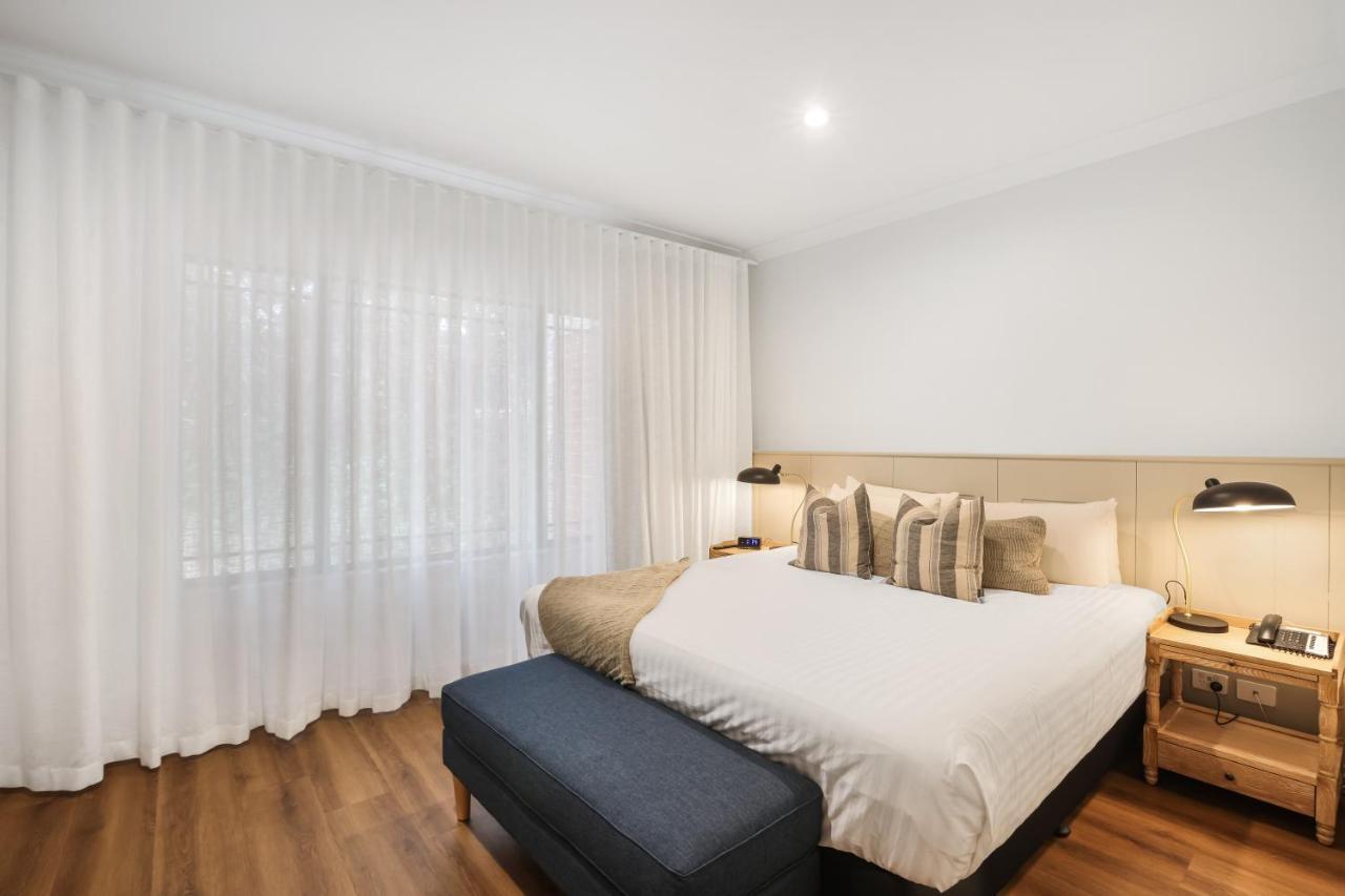 Clare Country Club Hotel Ngoại thất bức ảnh