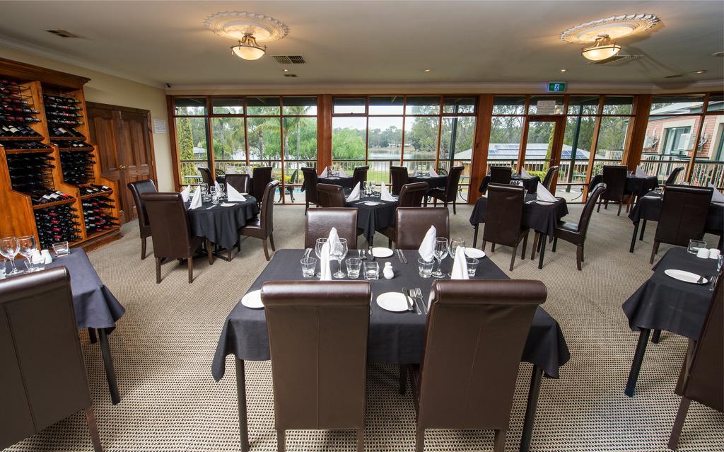 Clare Country Club Hotel Ngoại thất bức ảnh