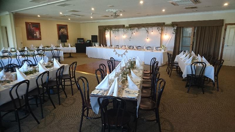 Clare Country Club Hotel Ngoại thất bức ảnh
